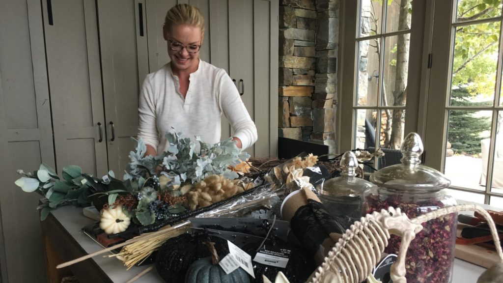 Katherine Heigl making her Halloween wreath