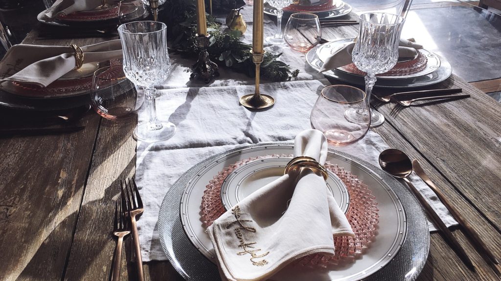 Thanksgiving dinner plates and settings