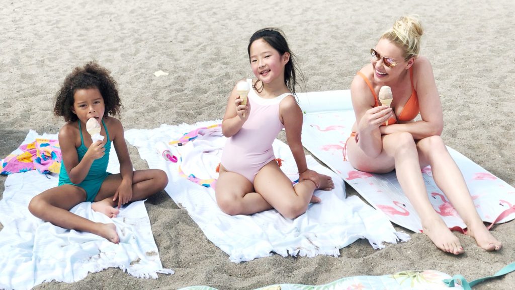 Adalaide, Naleigh and Katherine Heigl on the beach in swimwear